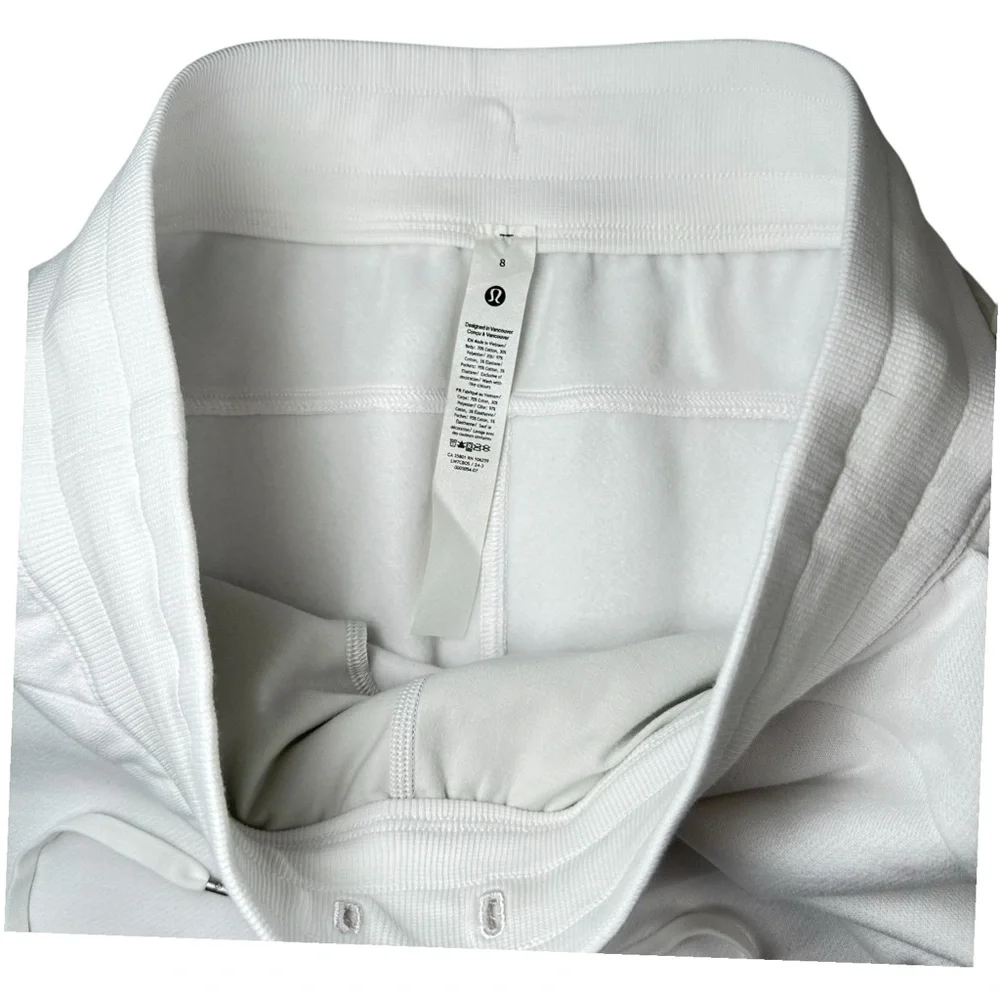 NWT Lululemon Scuba‎ High-Rise Short 5